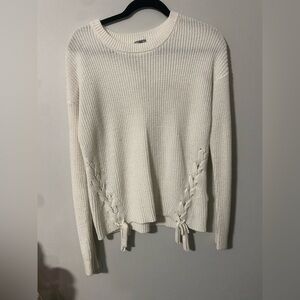 🤍 Charlotte Russe Sweater
